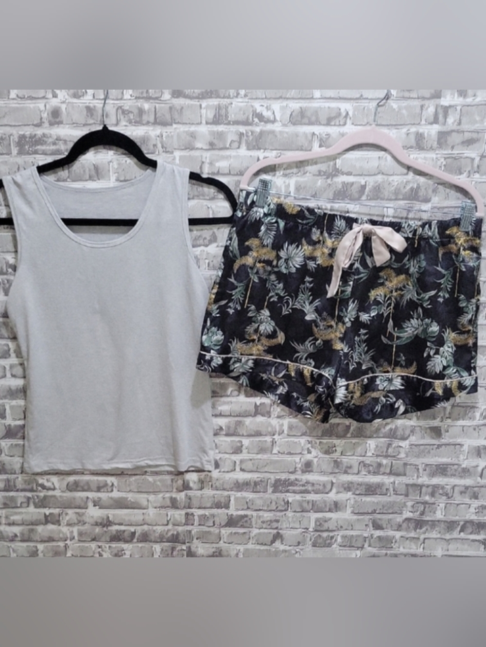 Victoria's Secret Black Floral Satin Pajama Shorts, Gray Cami Set, L, Soft Girl